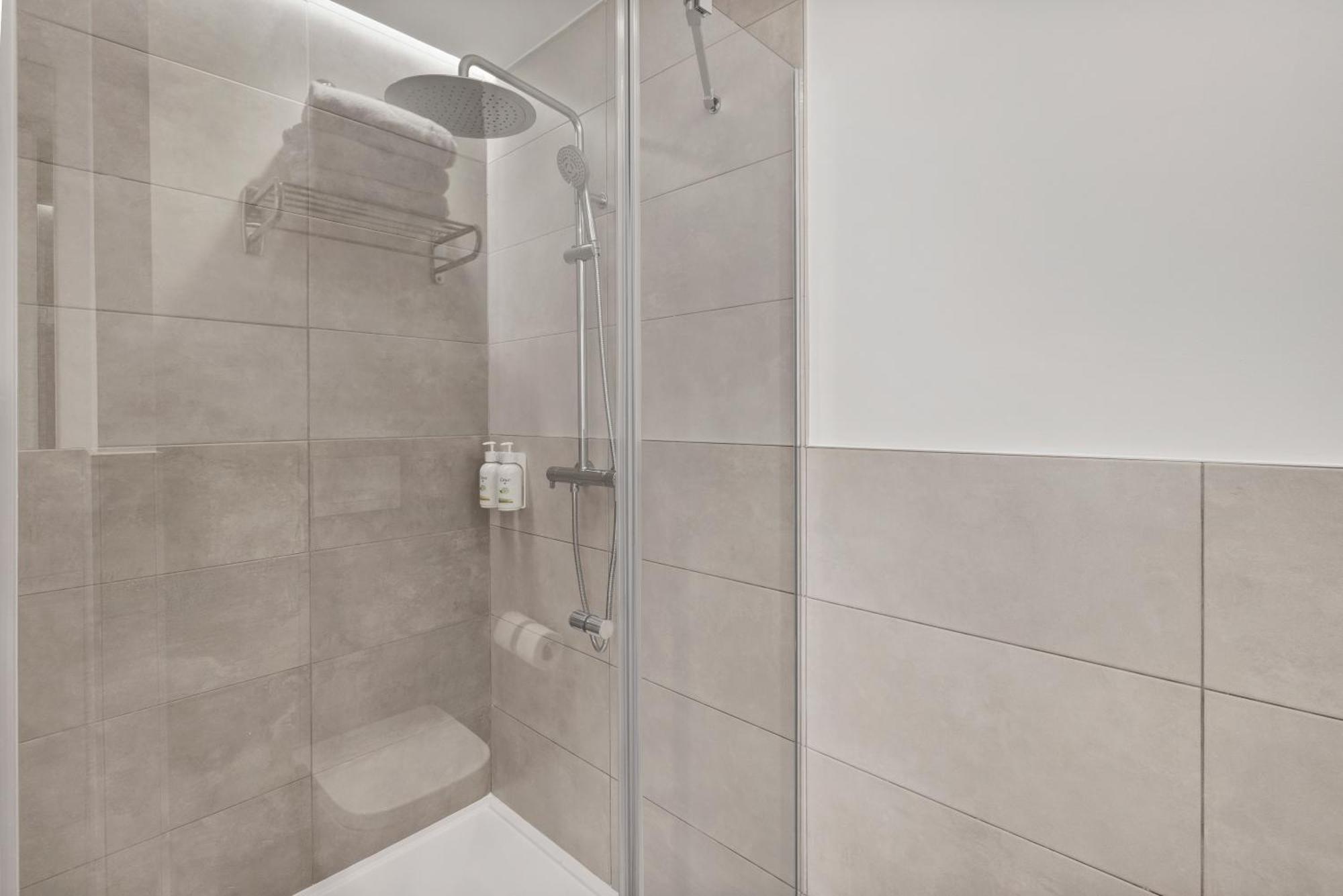 B&B Hotel Madrid Fuenlabrada Retail Park Екстериор снимка